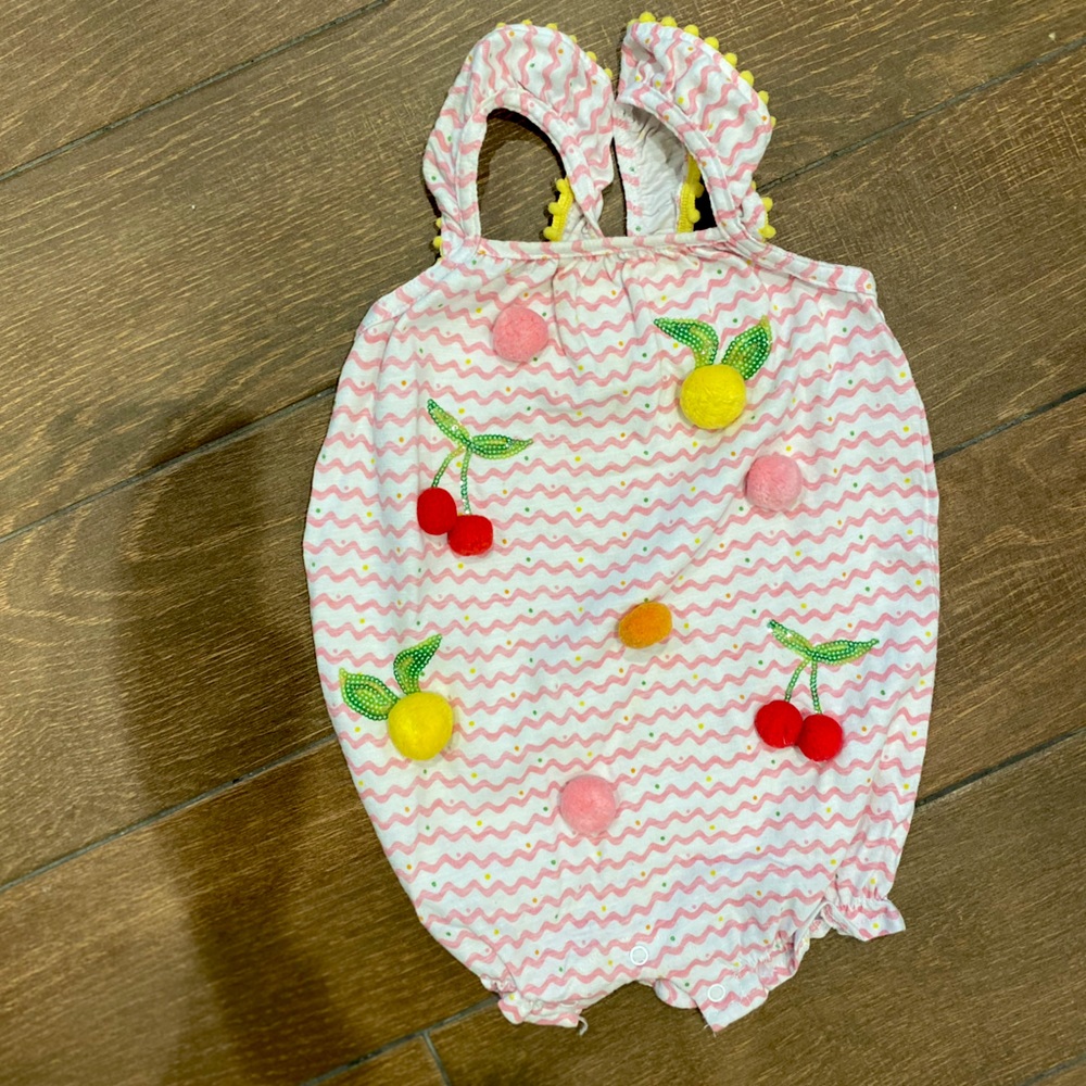 Mud pie  Bubble 12-18 months, great condition